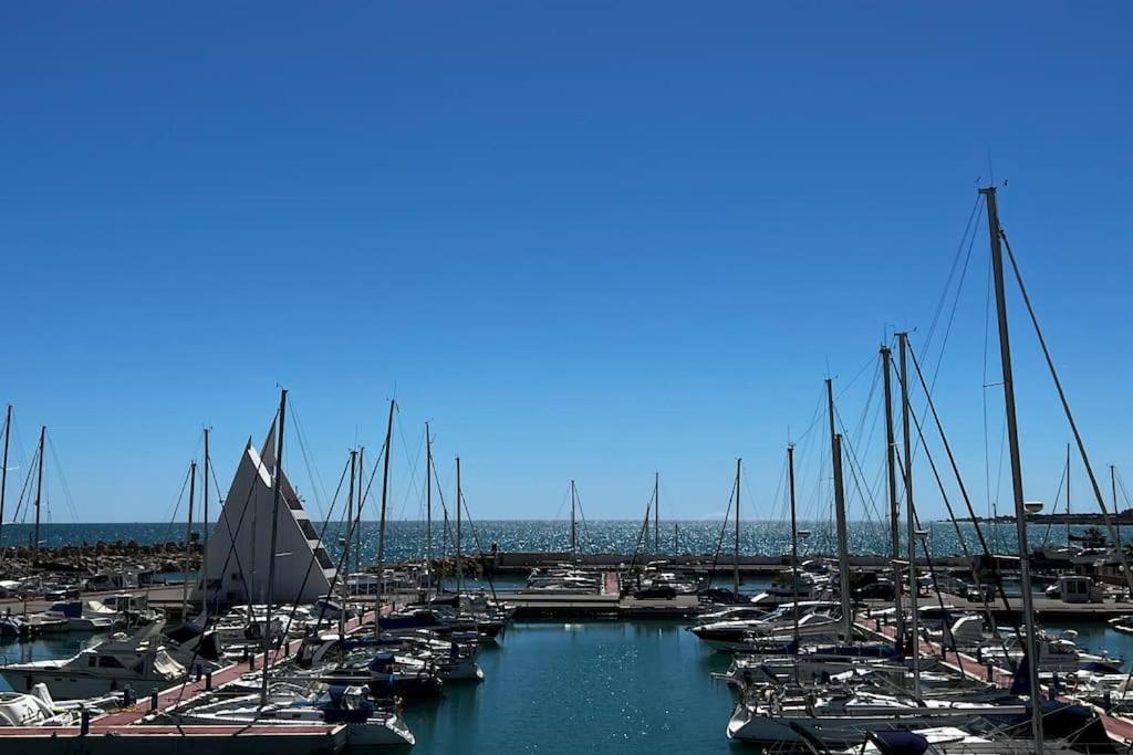 In The Port Of Fuentes Alcoceber
